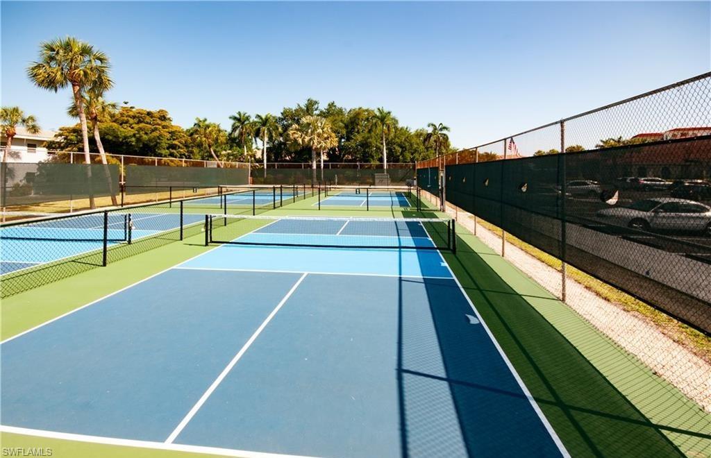 HIGH POINT COUNTRY CLUB - Residential Lease