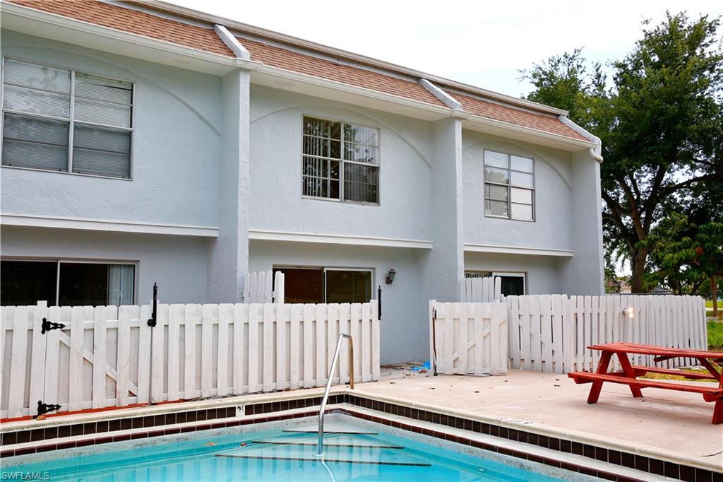 CORAL BAYVIEW CONDO - Residential