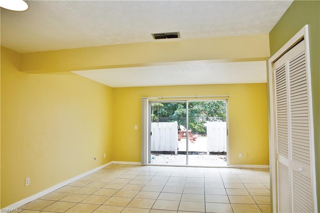 CORAL BAYVIEW CONDO - Residential