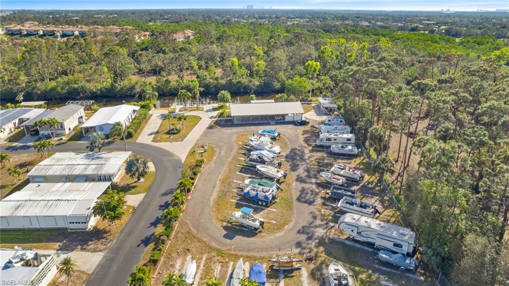 COACHLIGHT MANOR MOBILE HOME - Land