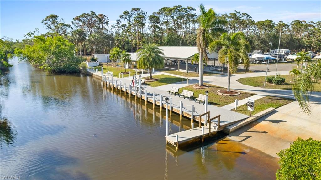 COACHLIGHT MANOR MOBILE HOME - Land