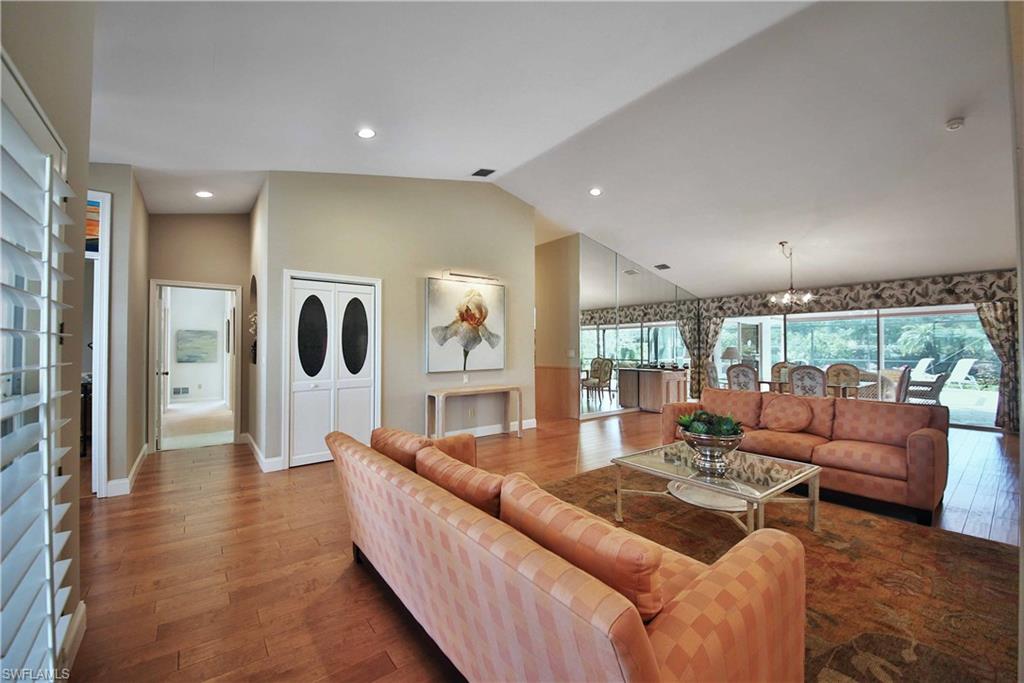 MAHOGANY BEND - Residential