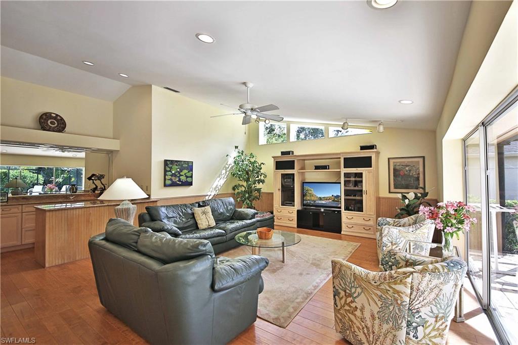 MAHOGANY BEND - Residential