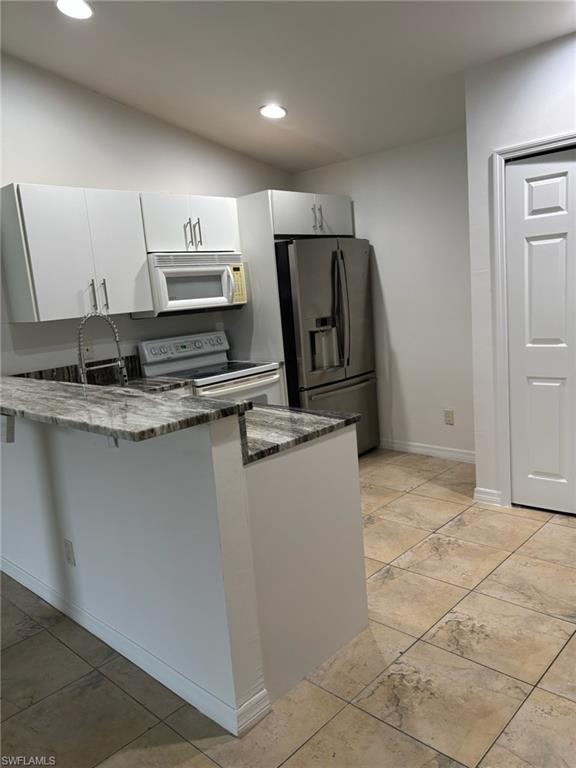 LEHIGH ESTATES - Residential Lease