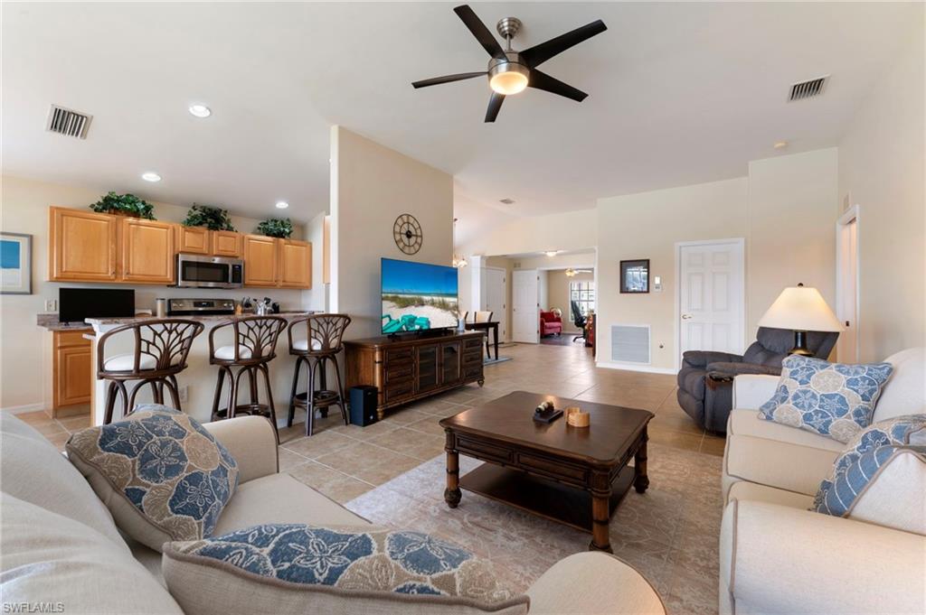 MAJESTIC POINTE - Residential
