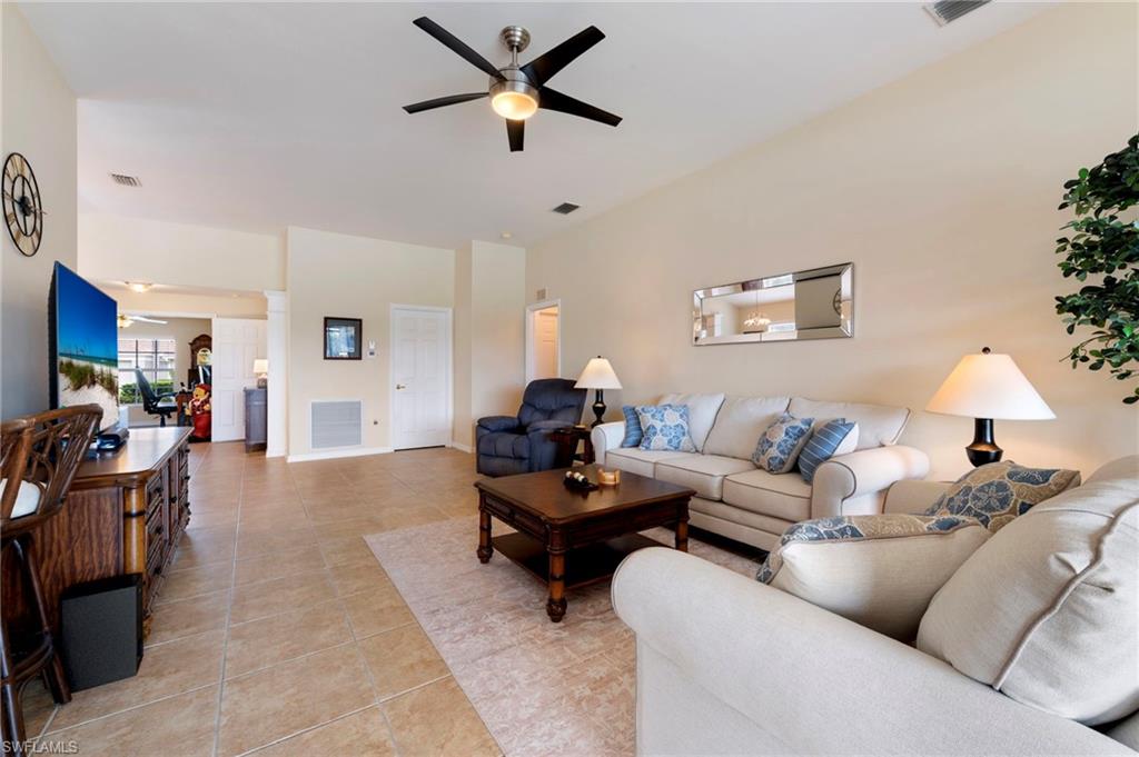MAJESTIC POINTE - Residential