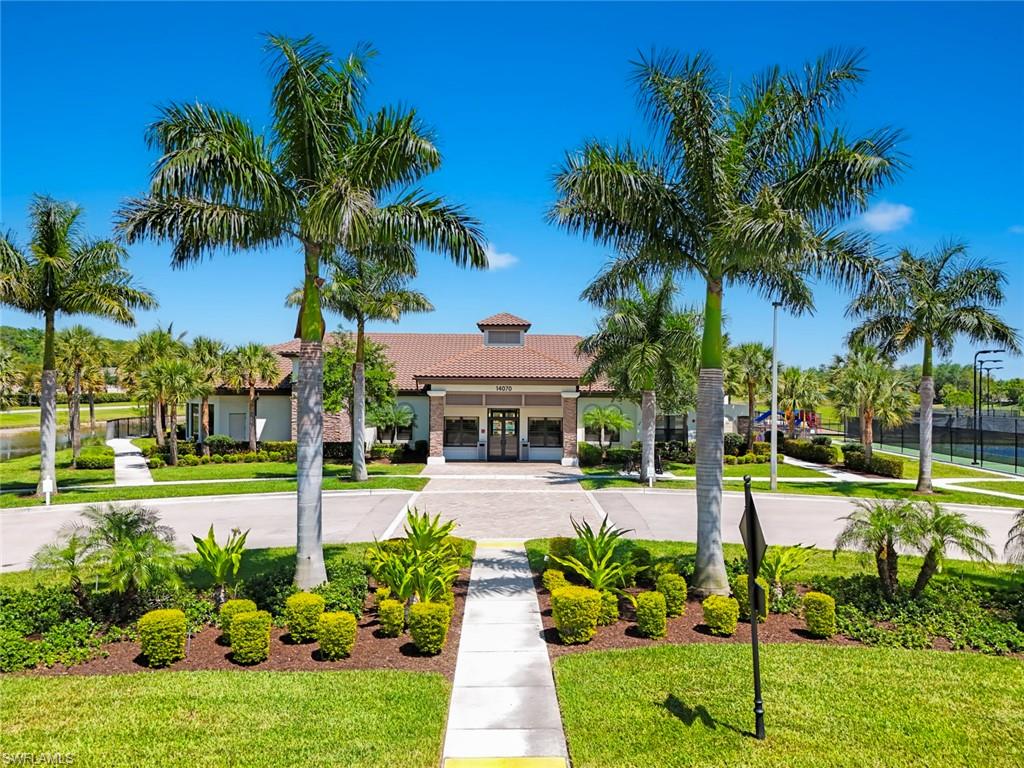 PORTICO - Residential