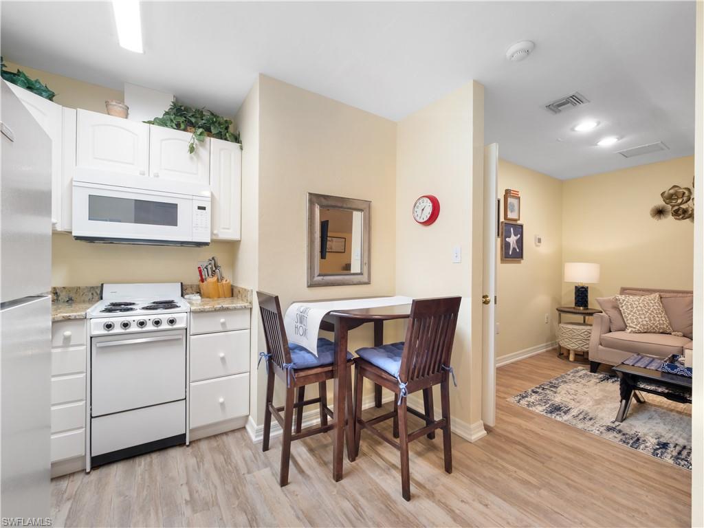 BRYNWOOD - Residential