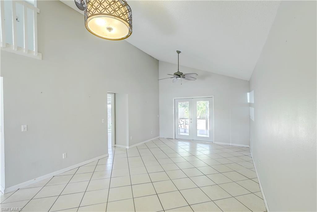 SAN CARLOS PARK - Residential