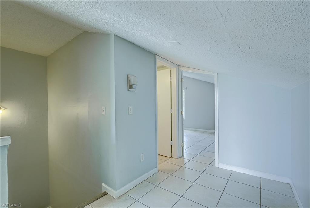 SAN CARLOS PARK - Residential