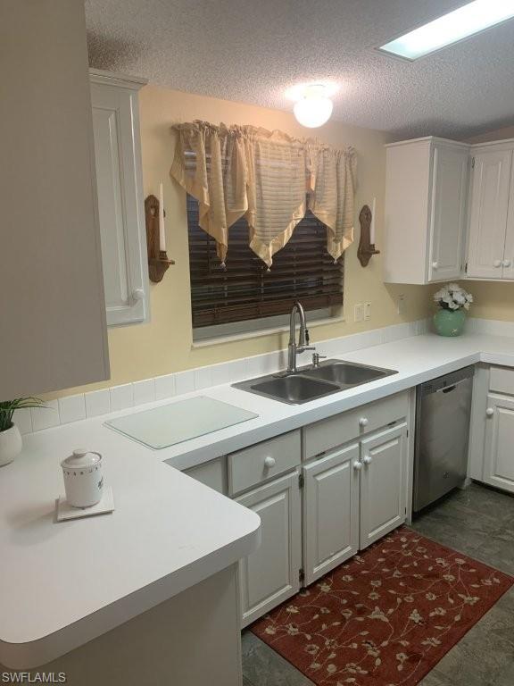 CAROUSEL COVE - Residential Lease