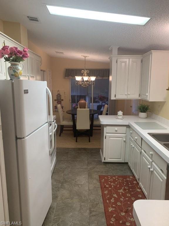 CAROUSEL COVE - Residential Lease
