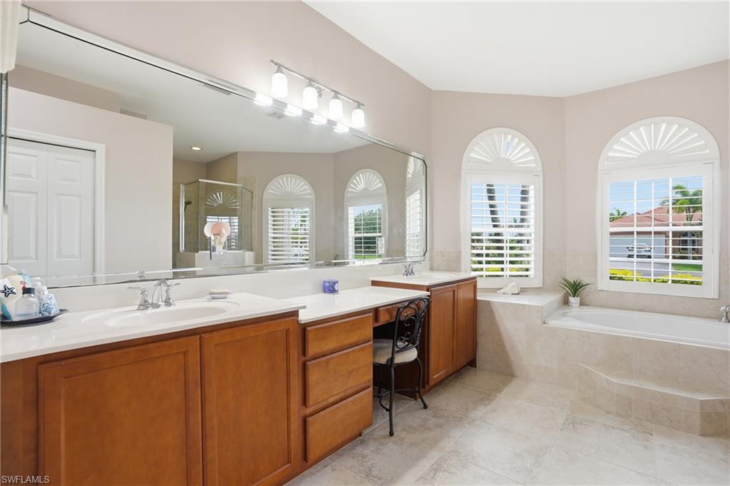 ROYAL PALM GOLF ESTATES - Residential