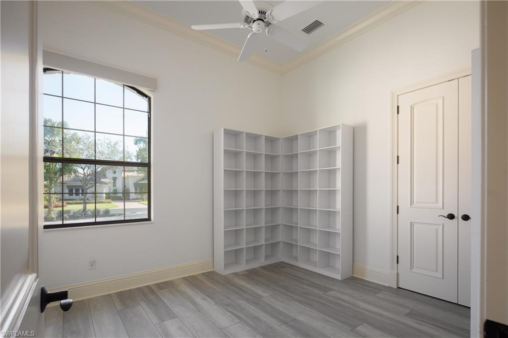 RIVERBROOKE - Residential