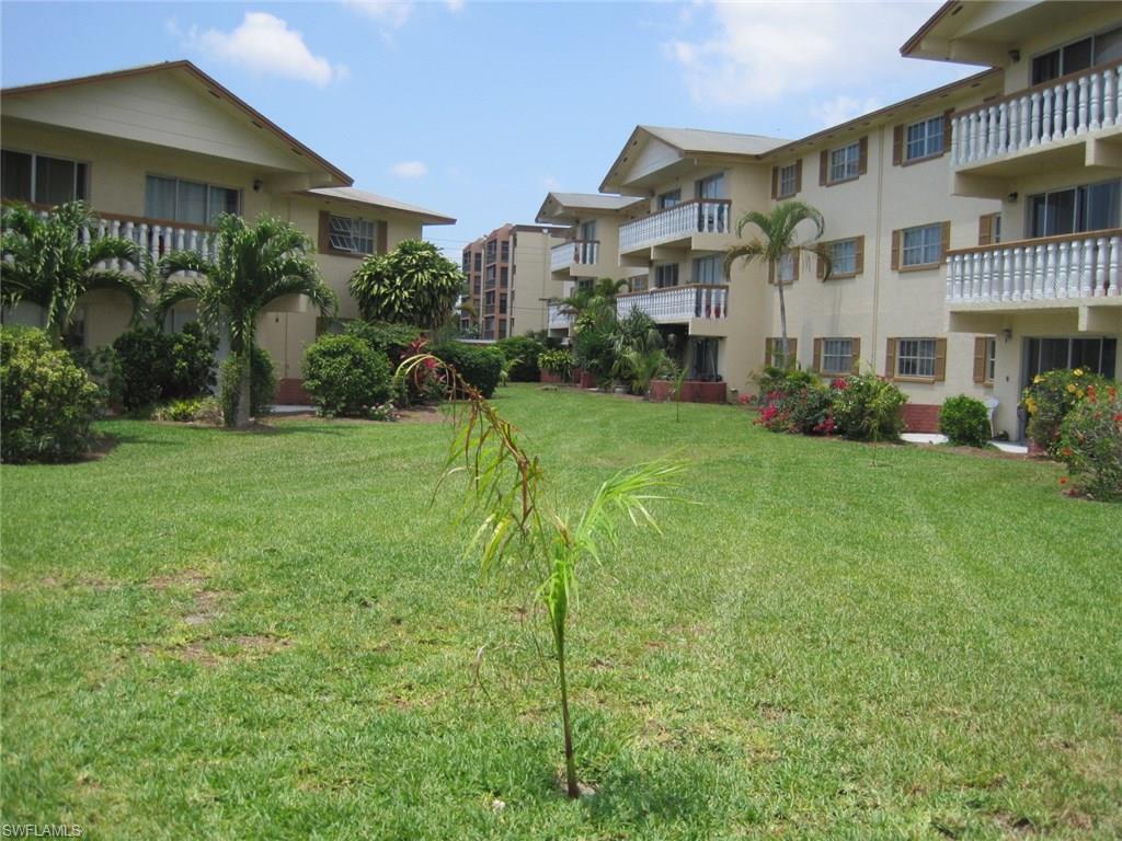 C.14540 - Nicely updated 2nd floor condo with New Stainless Steel Appliances, fresh paint, new Coretec Wood look vinyl flooring and newer carpeting in the bedrooms. New A/C unit in 2015. Master bedroom has a walk-in closet and the living room has a sliding glass door to the balcony. This condo is in move-in condition. There is a nice outdoor pool area and a bright/clean laundry facility in the building. Very short walking distance to Bus/Transportation terminal, Edison Mall shopping and Winkler Park. Downtown Fort Myers River District is a 7 minute drive with trendy restaurants, cafes, night clubs, marinas and theater/entertainment district. Walk across the street to Winkler Park and chill out with your new neighbors!