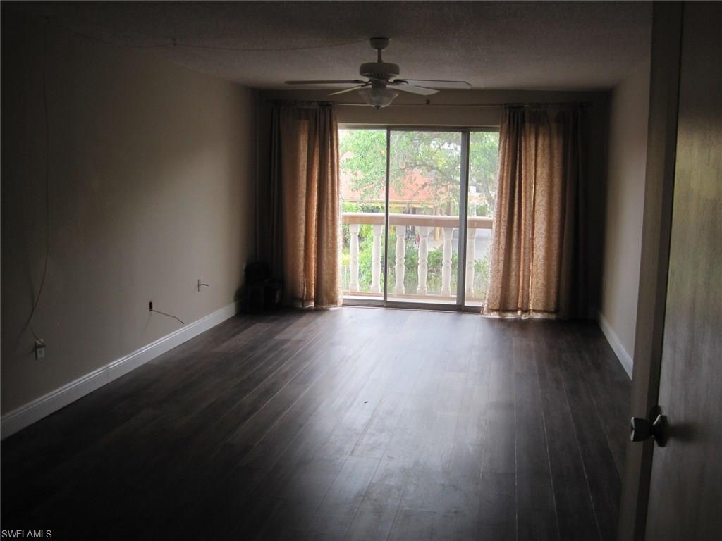 WINDSOR WEST - Residential