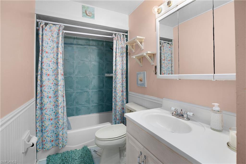 BOCA CIEGA VILLAGE - Residential