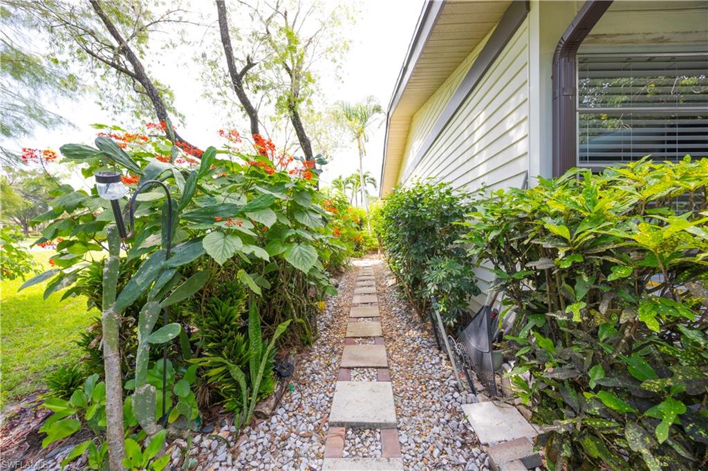 BOCA CIEGA VILLAGE - Residential