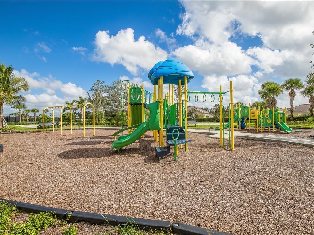 THE GROVES AT ORANGE BLOSSOM RANCH - Residential Lease