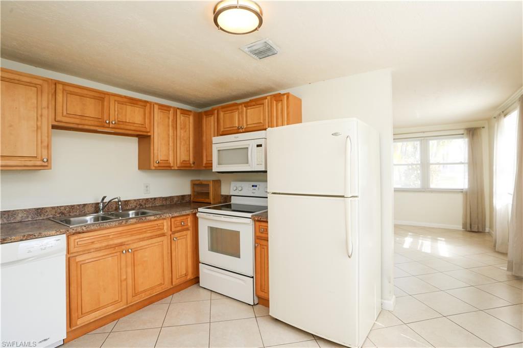 TRAIL ACRES - Residential Lease