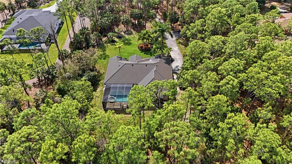 COLLIER WOODS - Residential
