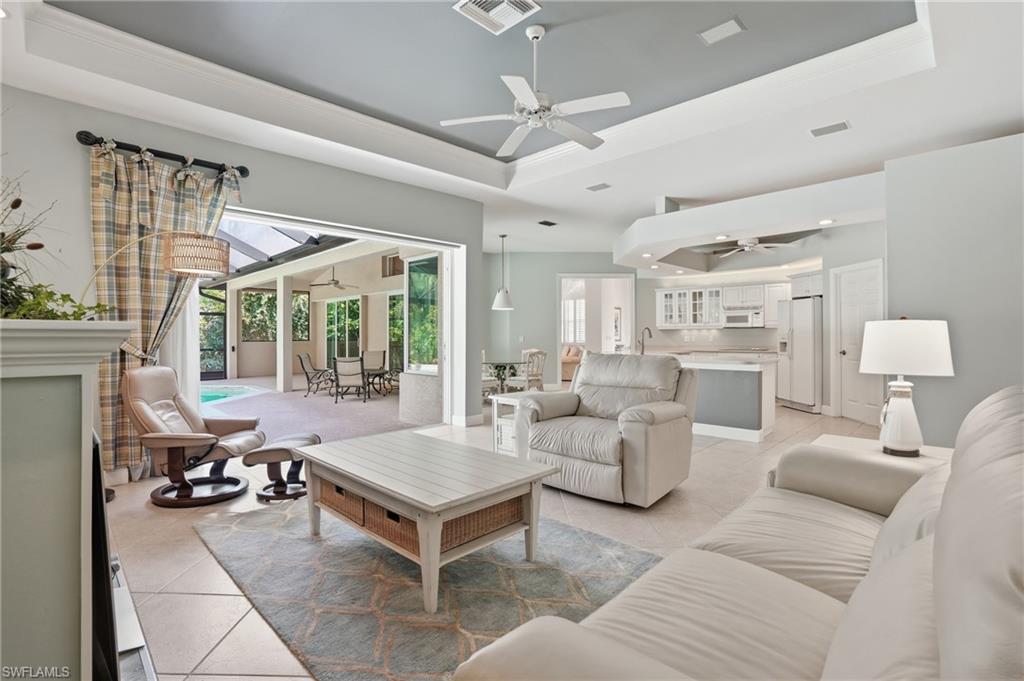 COLLIER WOODS - Residential