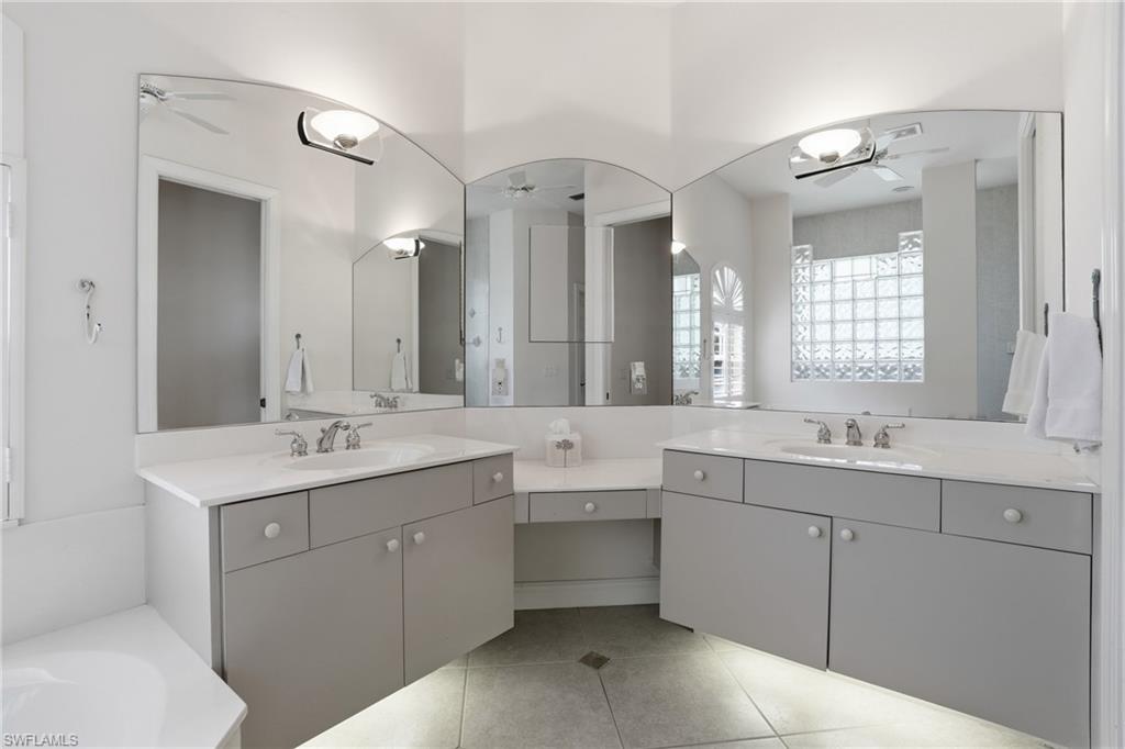 COLLIER WOODS - Residential
