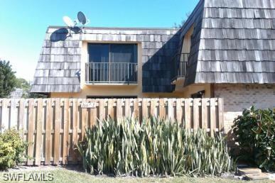 PARKWOODS TOWNHOUSE COMMUNITY - Residential