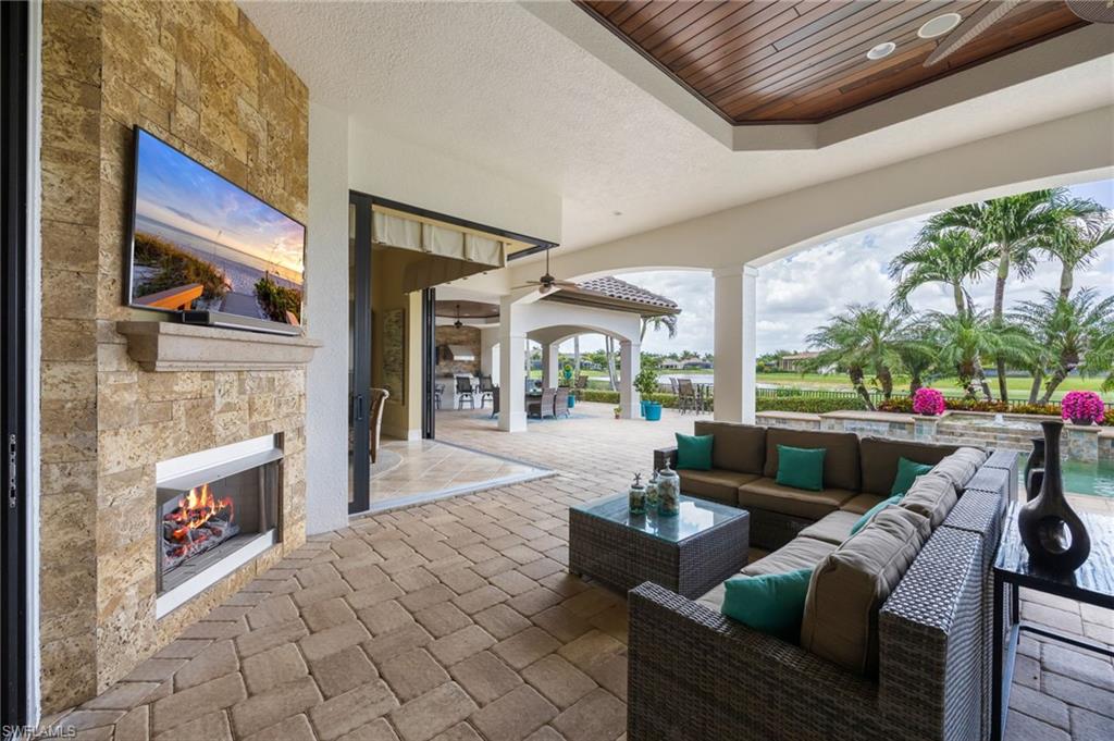 QUAIL WEST - Residential