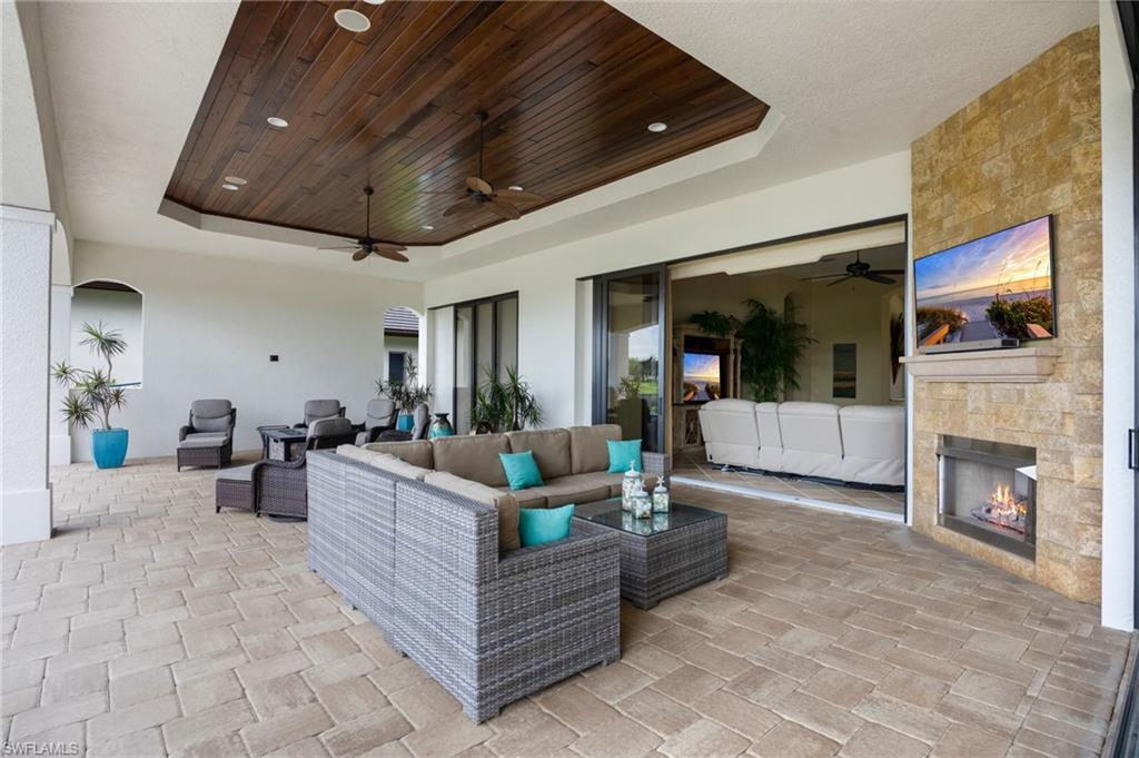 QUAIL WEST - Residential