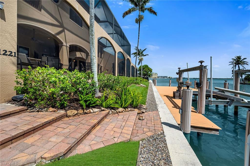 MARCO ISLAND - Residential