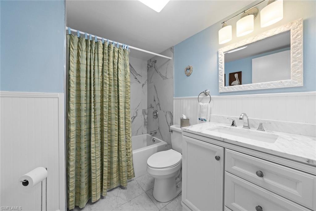 SEVEN LAKES - Residential