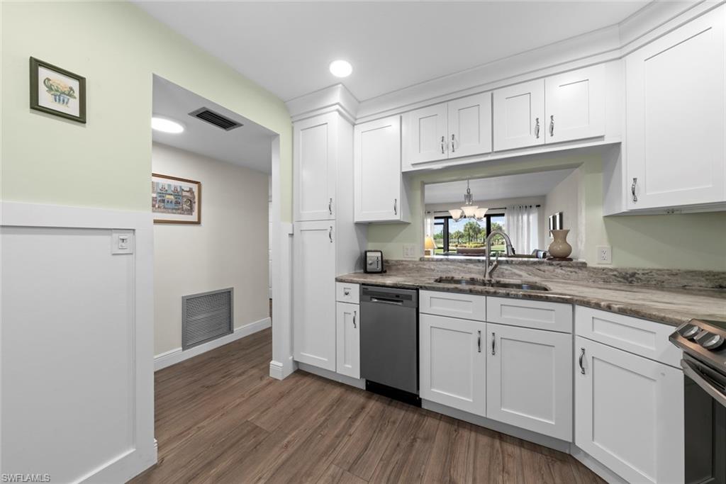 SEVEN LAKES - Residential