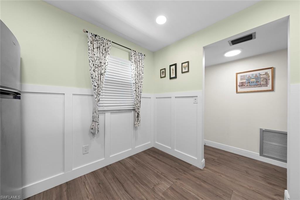 SEVEN LAKES - Residential