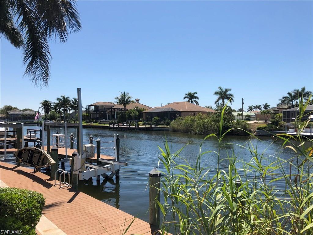 CAPE CORAL - Land