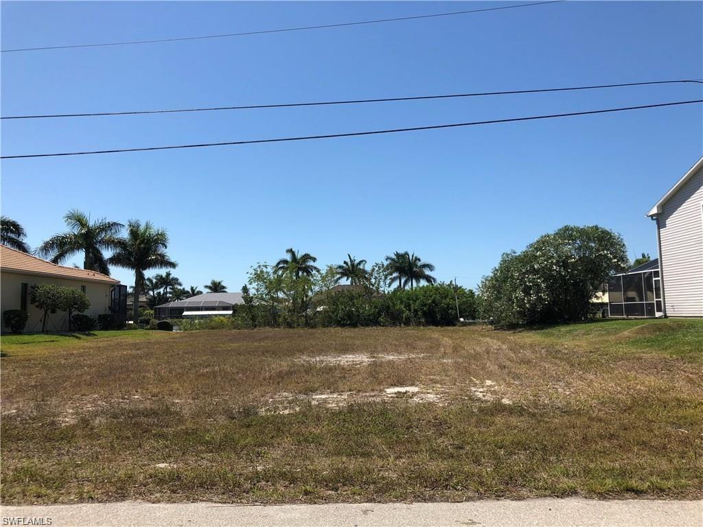CAPE CORAL - Land