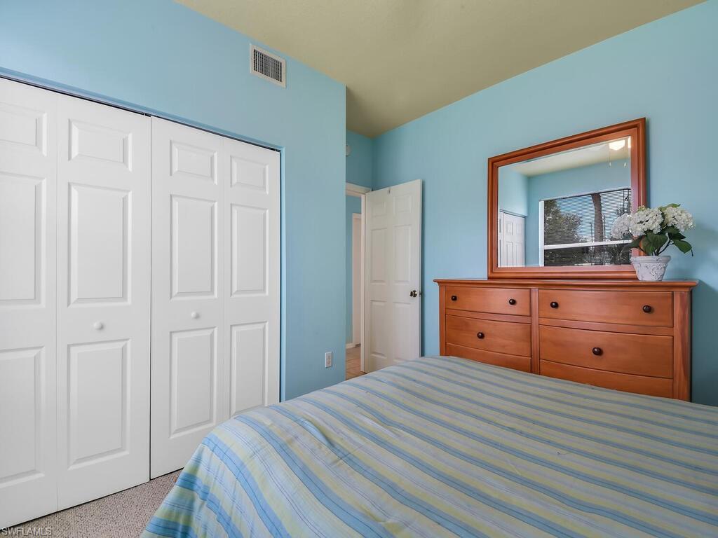 HUNTINGTON LAKES - Residential