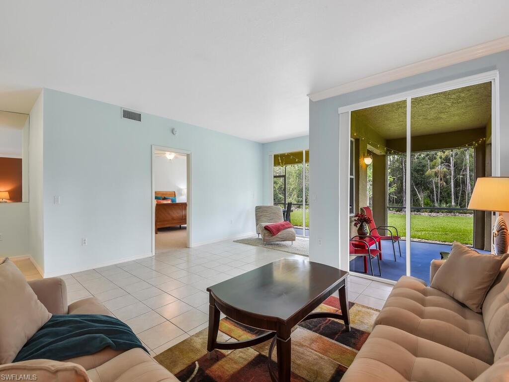 HUNTINGTON LAKES - Residential