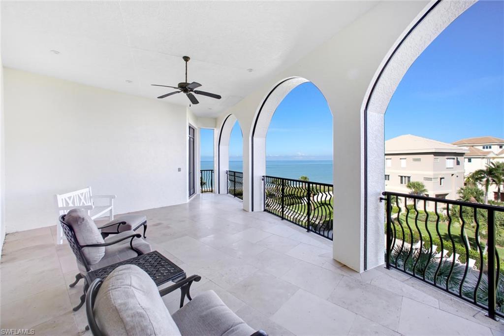 BAREFOOT BEACH - Residential