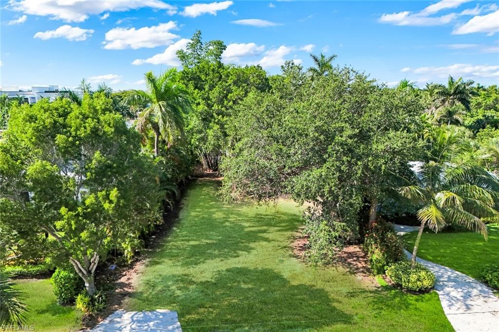 OLDE NAPLES - Land
