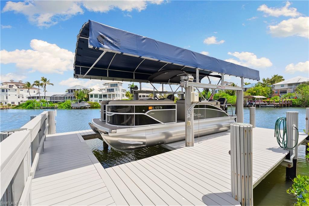 BAREFOOT BEACH - Residential