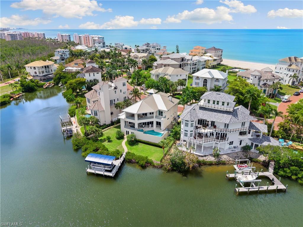 BAREFOOT BEACH - Residential