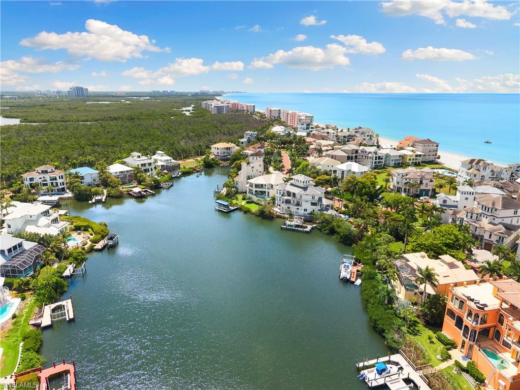 BAREFOOT BEACH - Residential