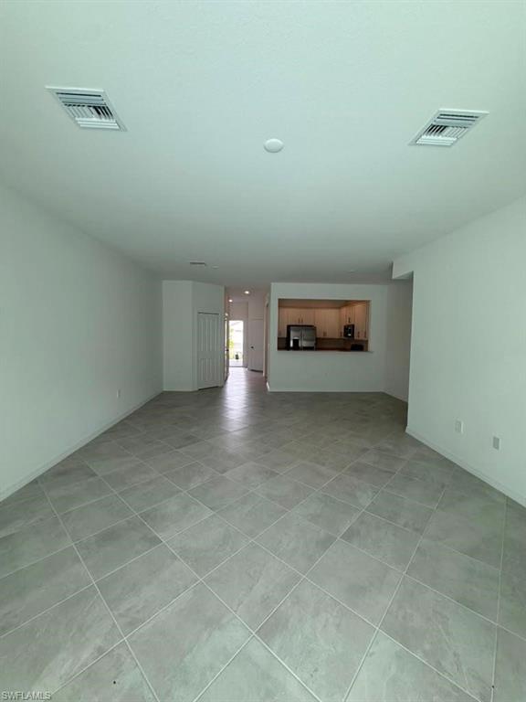TUCKERS COVE - Residential Lease