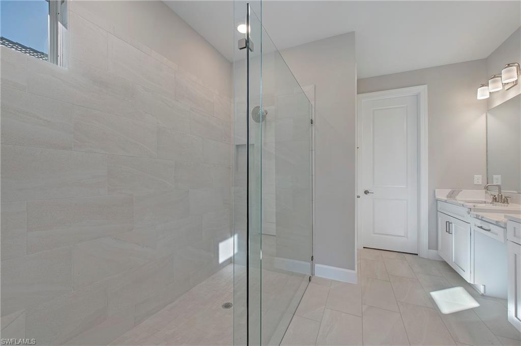 ESPLANADE LAKE CLUB - Residential Lease