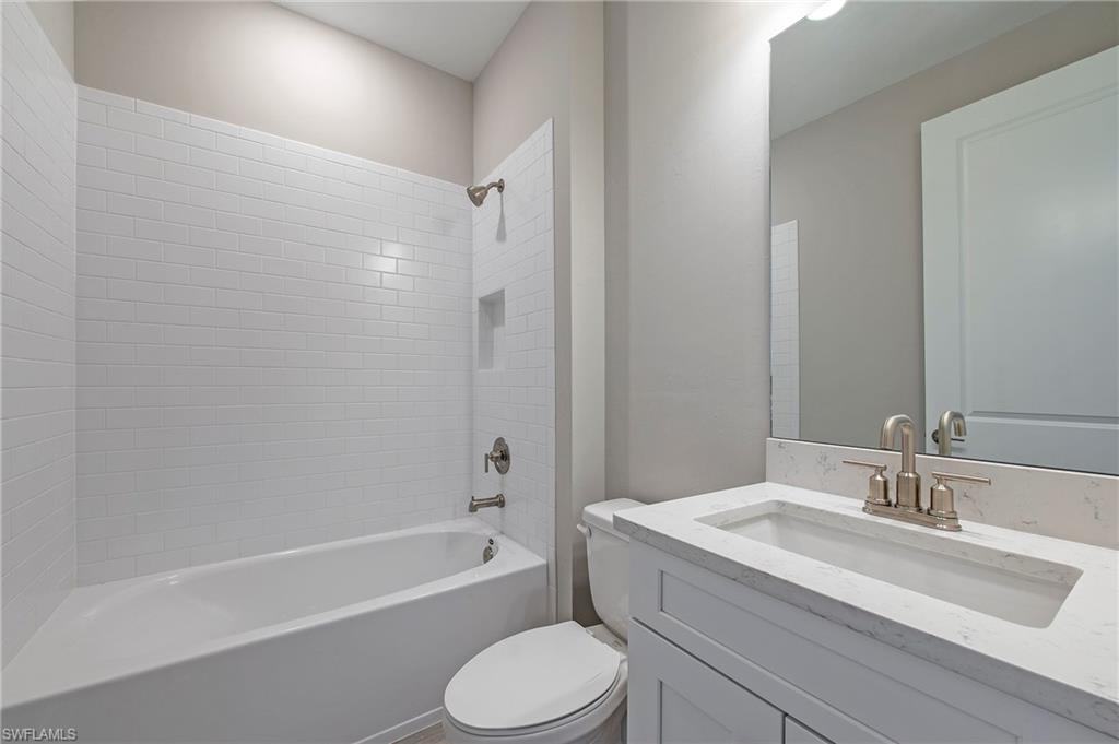 ESPLANADE LAKE CLUB - Residential Lease