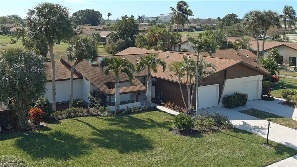 LAKEWOOD VILLAS - Residential