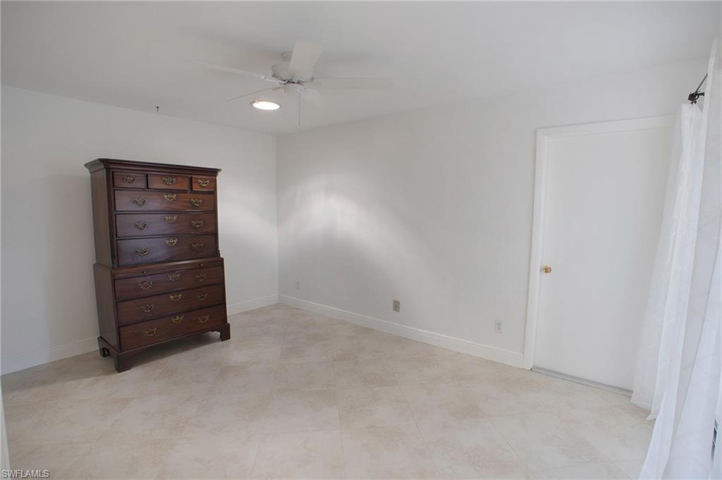 LAKEWOOD VILLAS - Residential