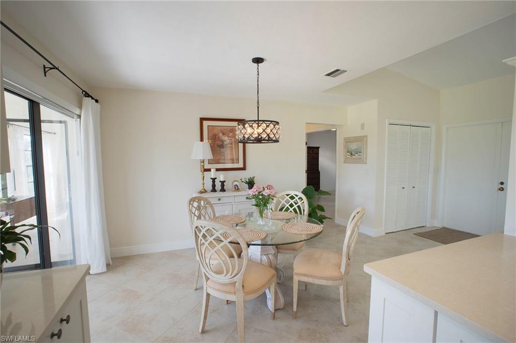 LAKEWOOD VILLAS - Residential