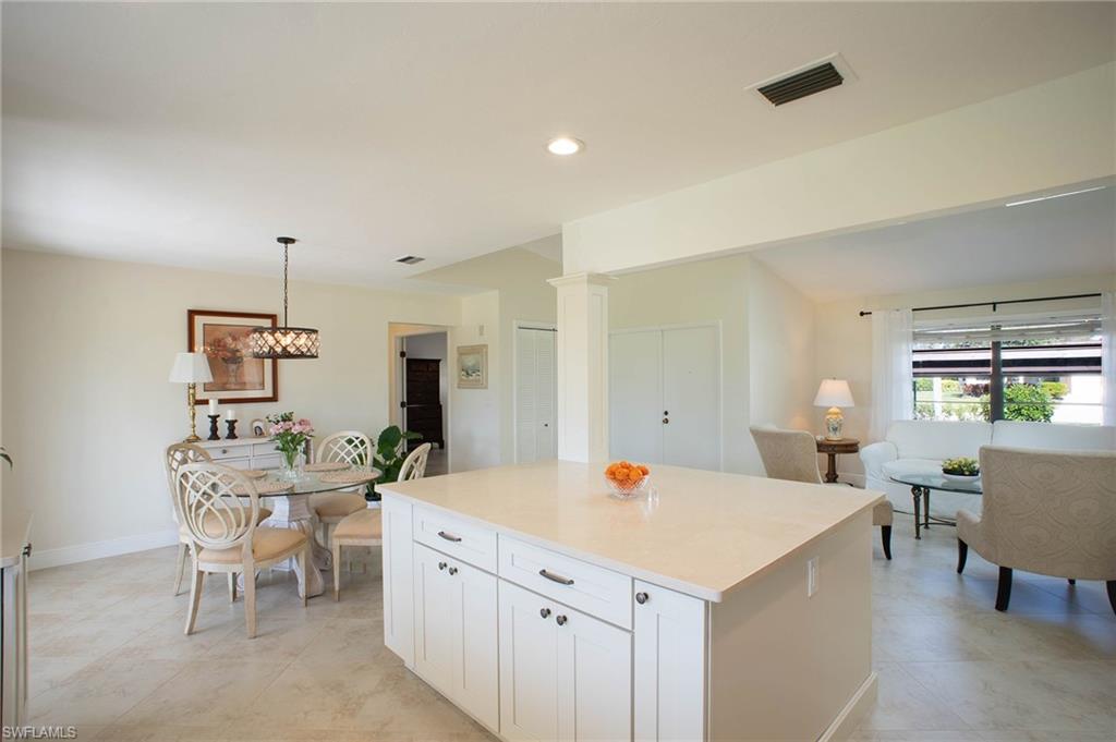 LAKEWOOD VILLAS - Residential